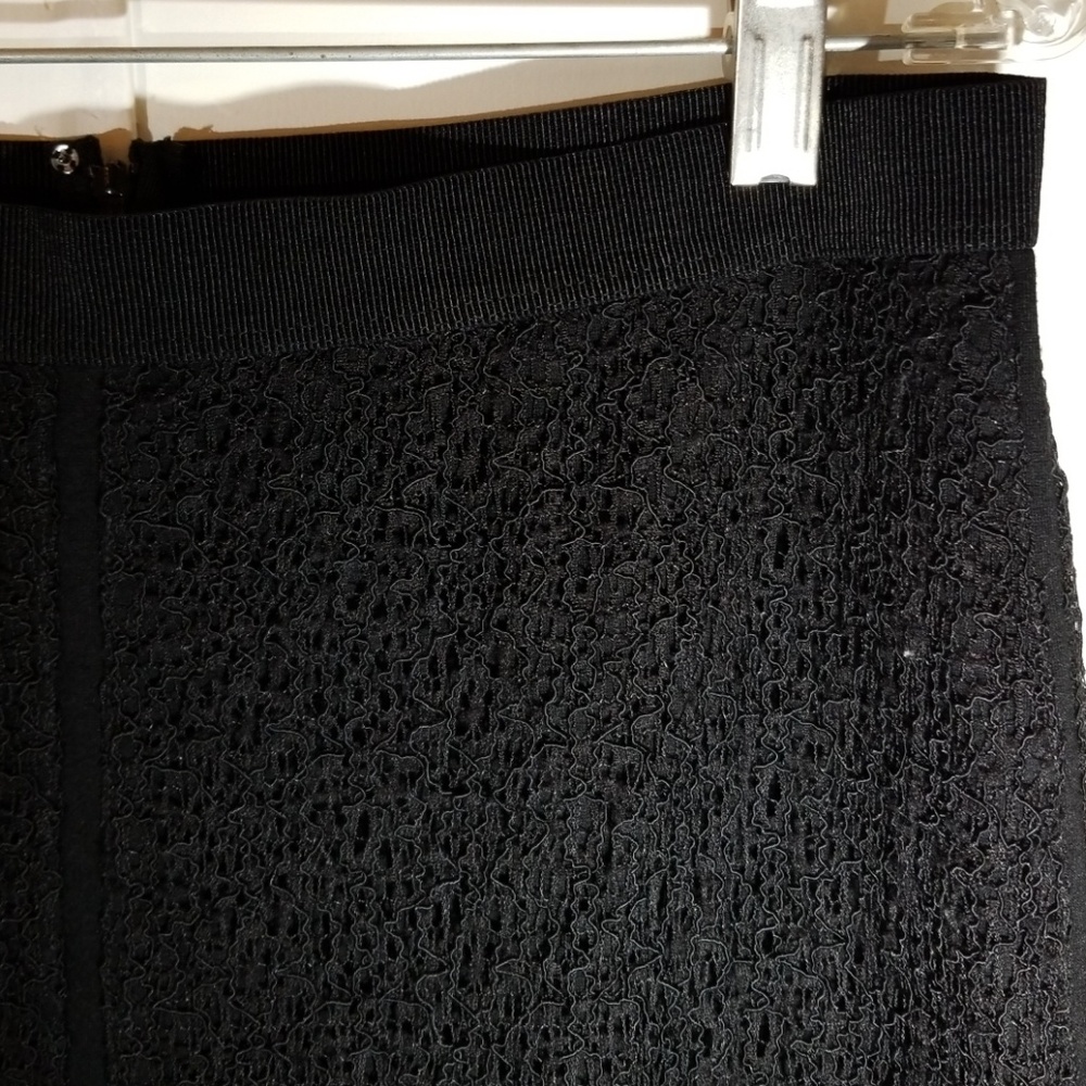 ANN TAYLOR lacy pencil skirt